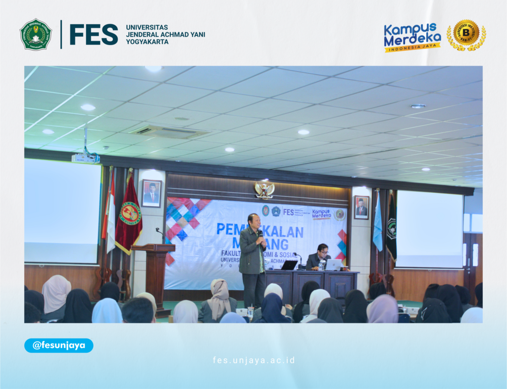 Dekan dan Wakil Dekan I FES UNJAYA sebagai Pembicara Pembekalan Magang FES 2023
