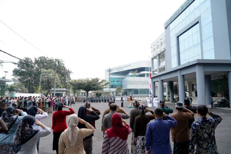 Sivitas Akademika Unjaya Gelar Upacara Bendera Peringatan Hardiknas 2026